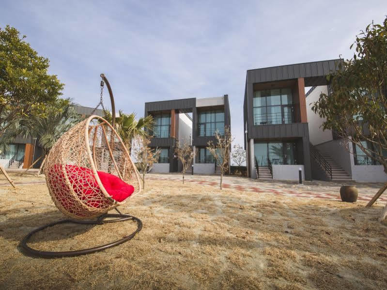 J Raum Resort Seogwipo Exterior photo